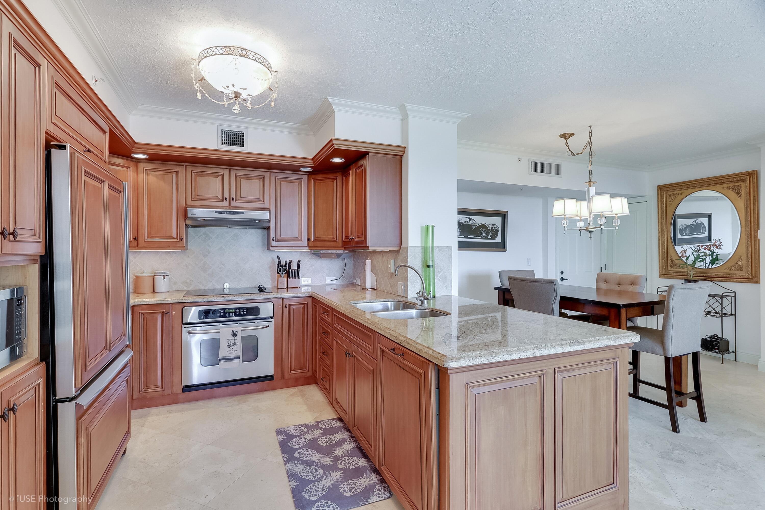 651 Okeechobee #509, West Palm Beach FL 33401