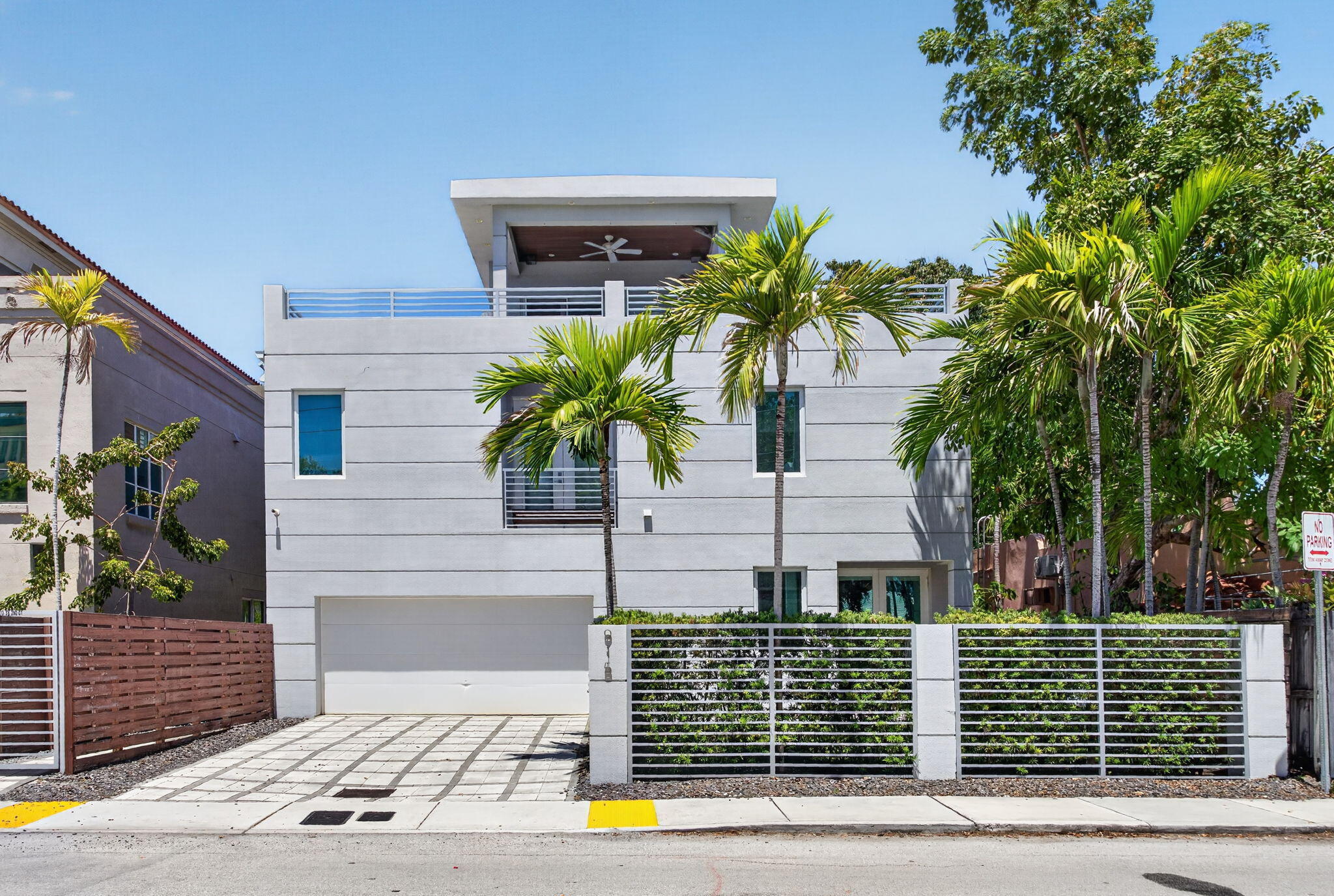 915 SE 2nd, Fort Lauderdale FL 33301