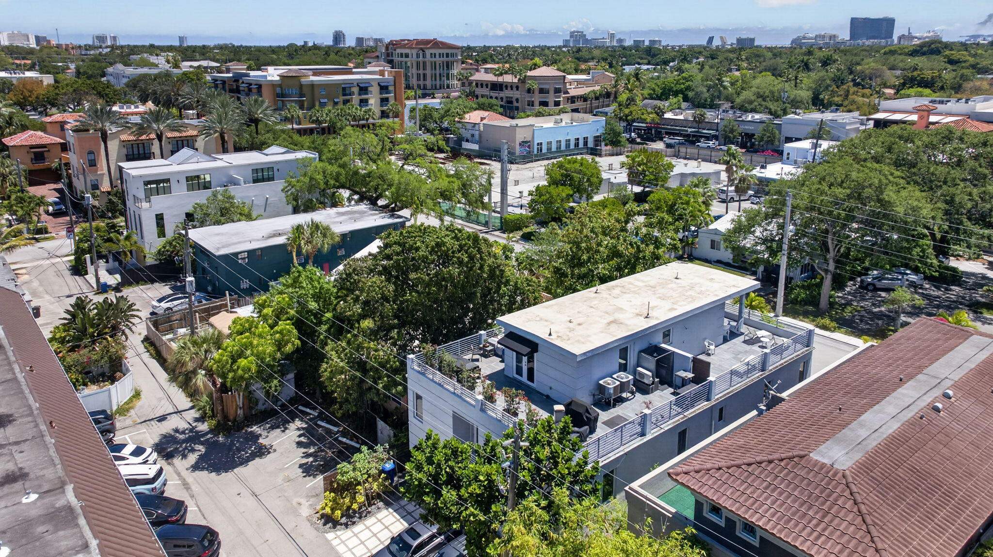 915 SE 2nd, Fort Lauderdale FL 33301