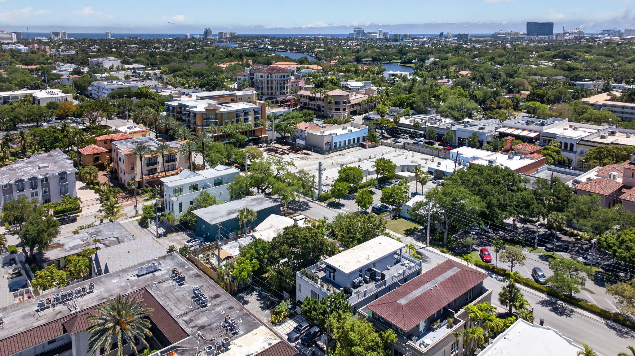915 SE 2nd, Fort Lauderdale FL 33301