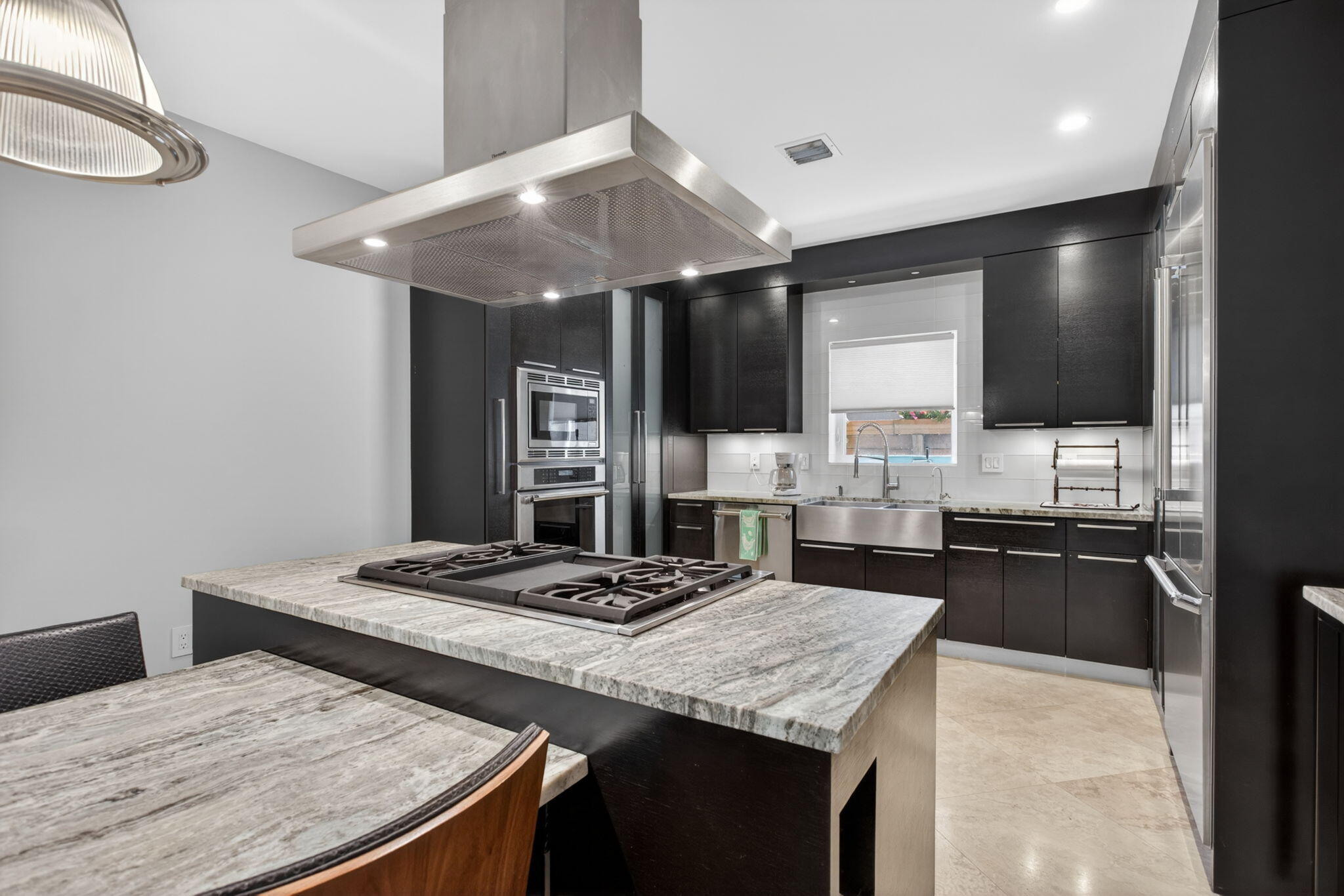 915 SE 2nd, Fort Lauderdale FL 33301