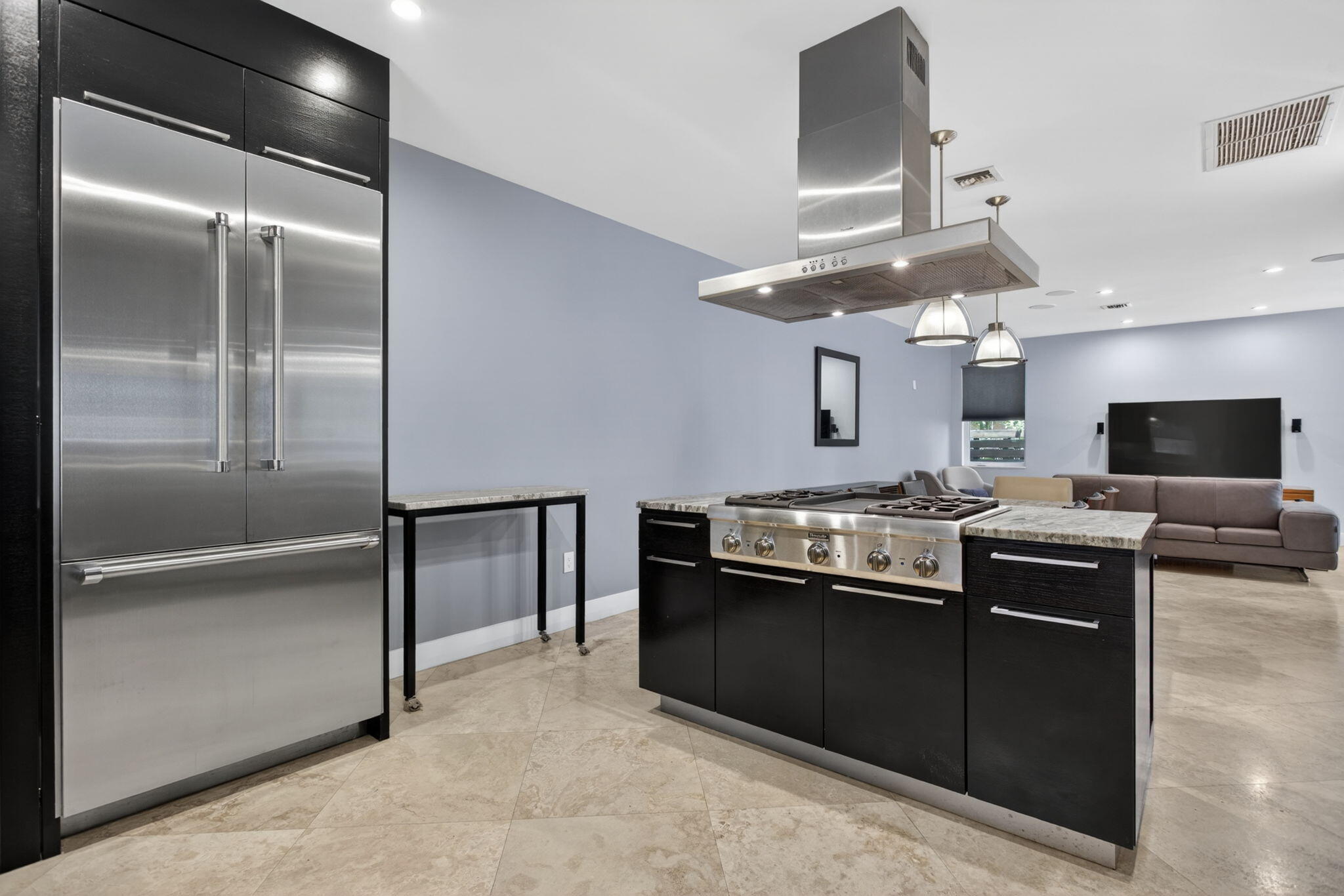915 SE 2nd, Fort Lauderdale FL 33301