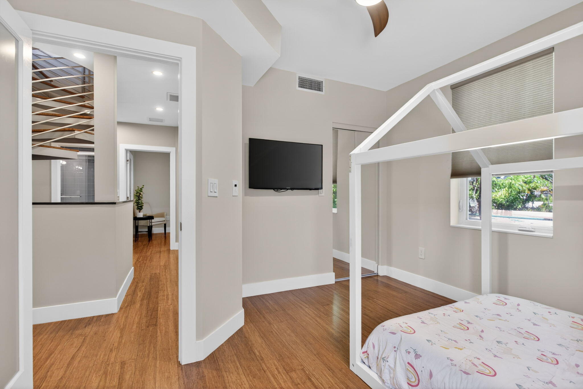 915 SE 2nd, Fort Lauderdale FL 33301