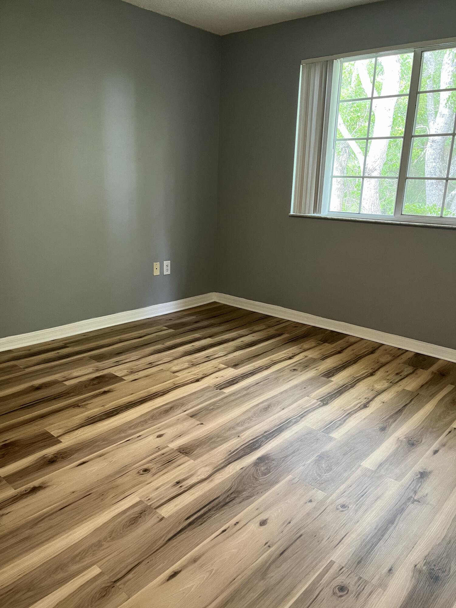 1000 Crestwood #1009, Royal Palm Beach FL 33411
