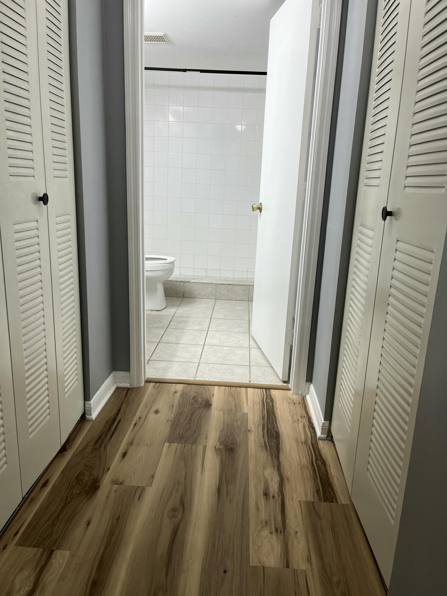 1000 Crestwood #1009, Royal Palm Beach FL 33411