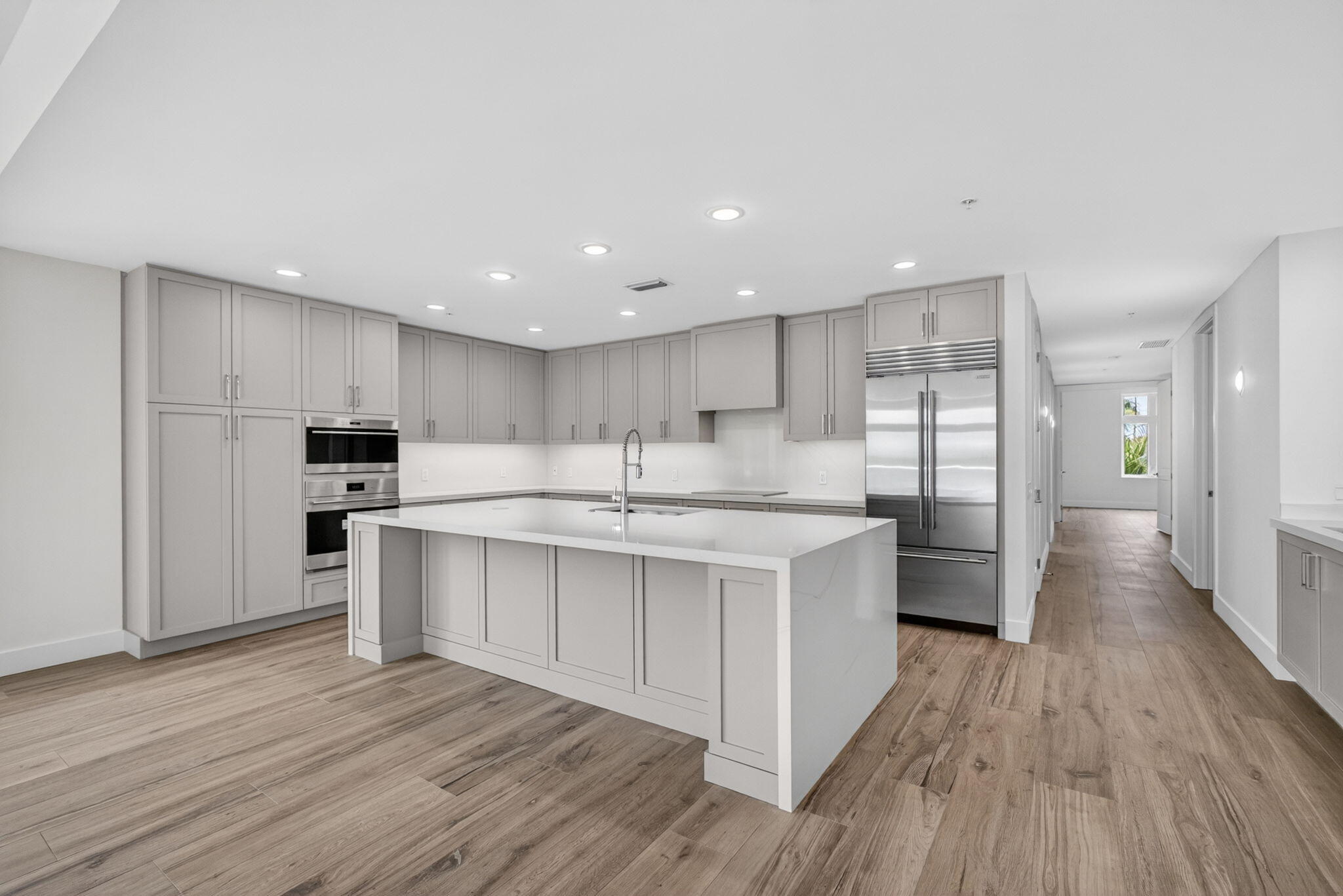176 Lake #1-302, Palm Beach Shores FL 33404