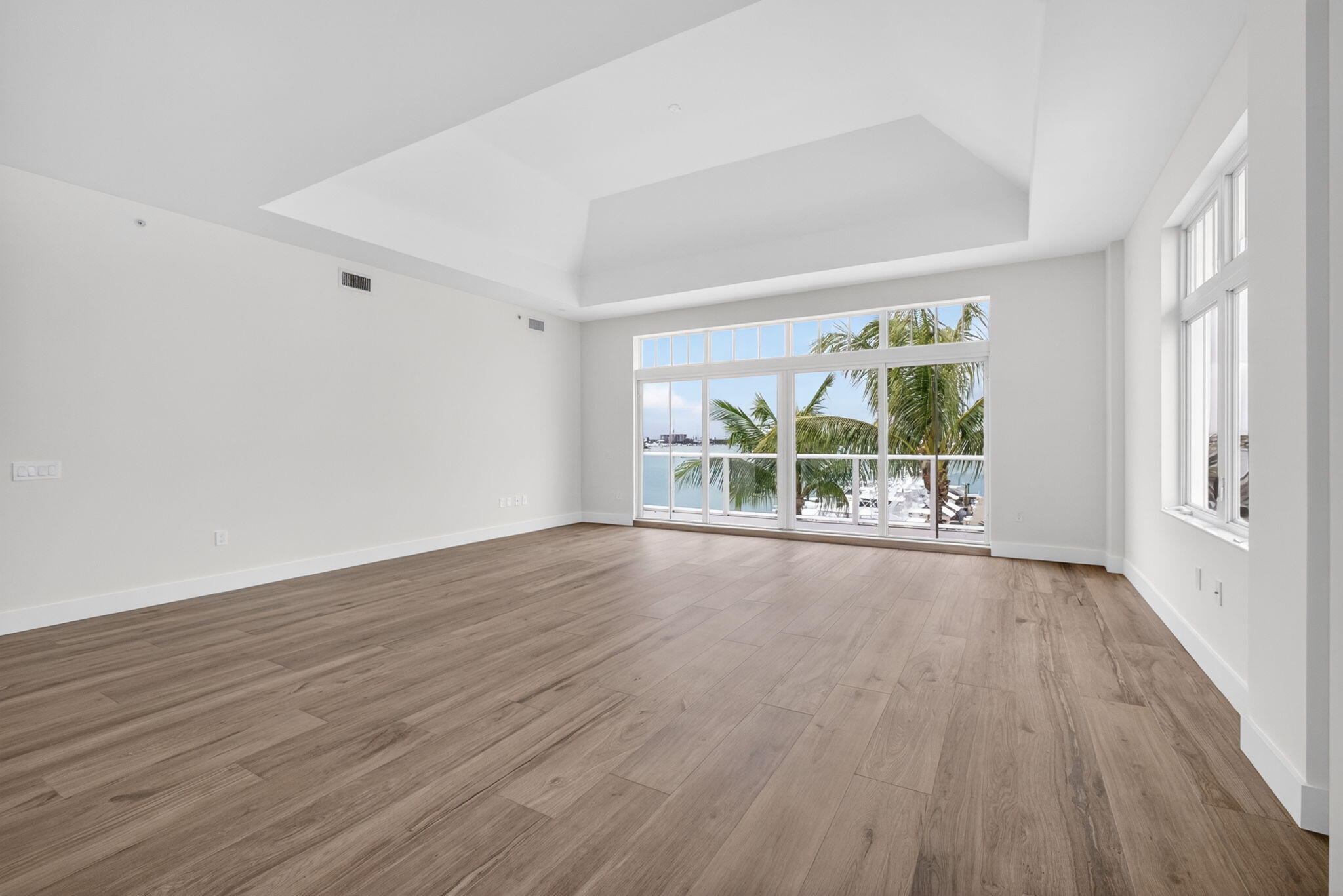 176 Lake #1-302, Palm Beach Shores FL 33404