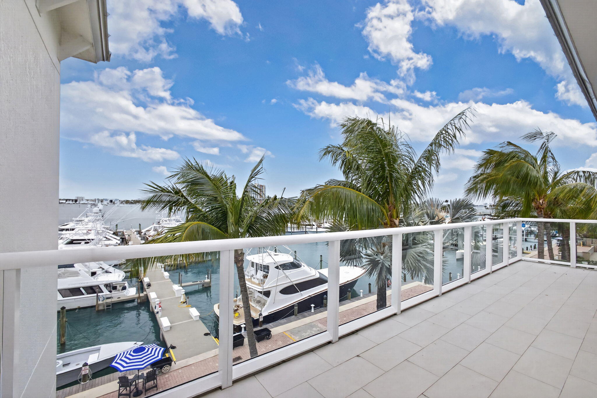 176 Lake #1-302, Palm Beach Shores FL 33404