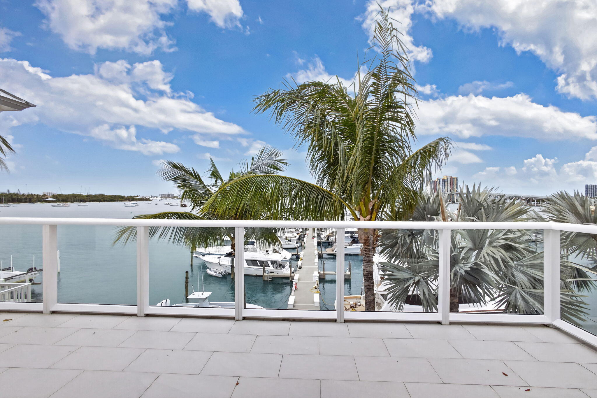 176 Lake #1-302, Palm Beach Shores FL 33404
