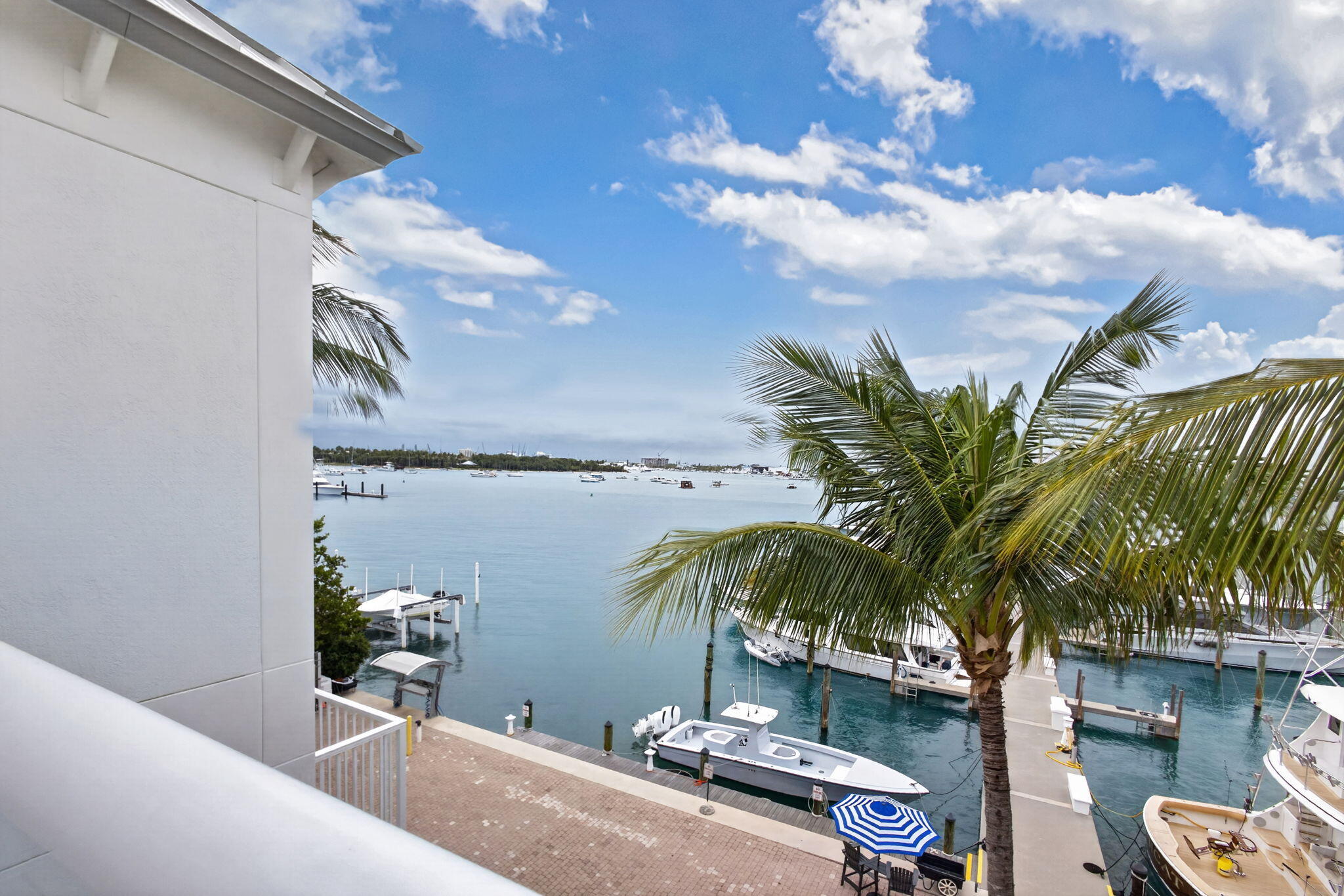 176 Lake #1-302, Palm Beach Shores FL 33404