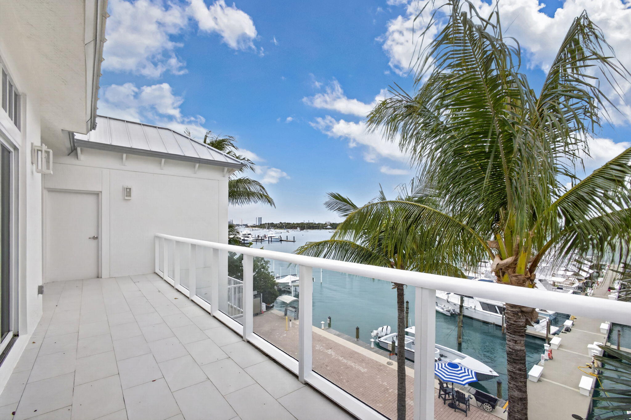 176 Lake #1-302, Palm Beach Shores FL 33404