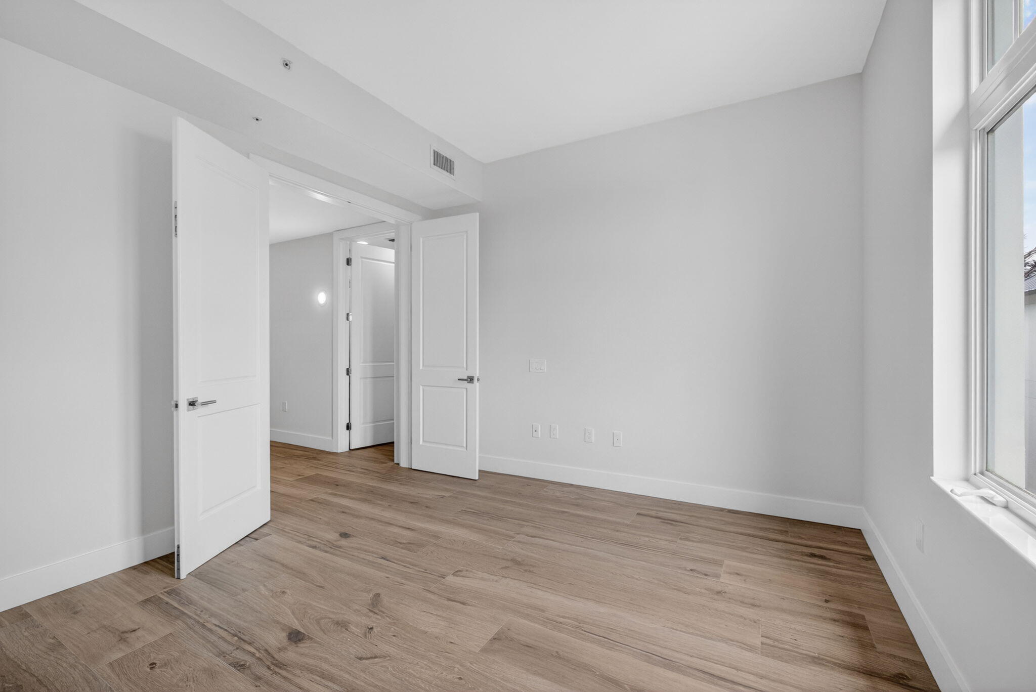 176 Lake #1-302, Palm Beach Shores FL 33404
