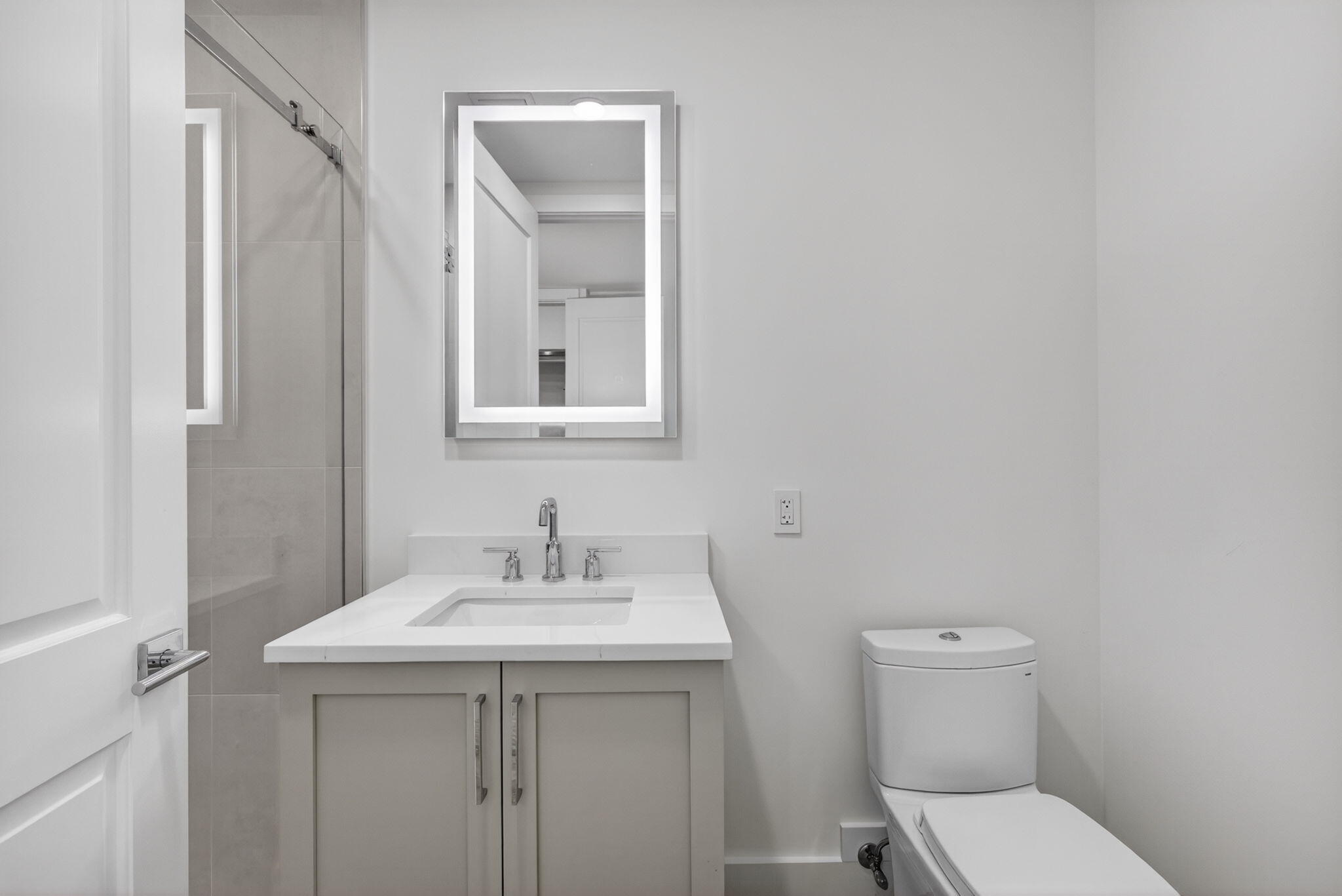 176 Lake #1-302, Palm Beach Shores FL 33404