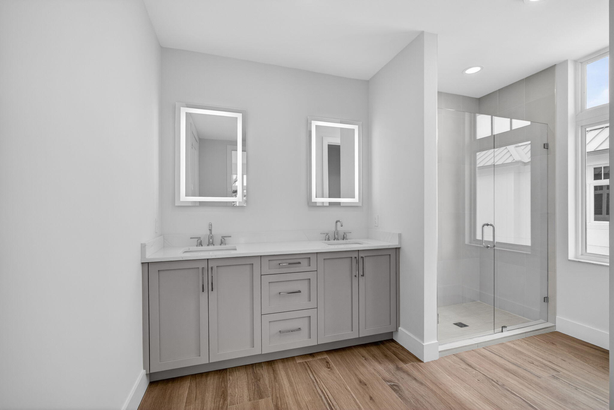 176 Lake #1-302, Palm Beach Shores FL 33404
