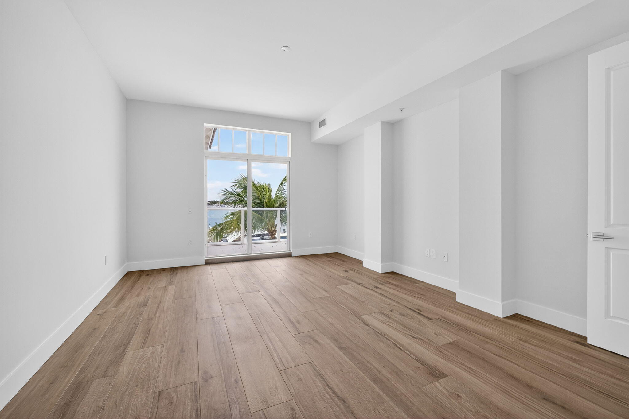 176 Lake #1-302, Palm Beach Shores FL 33404