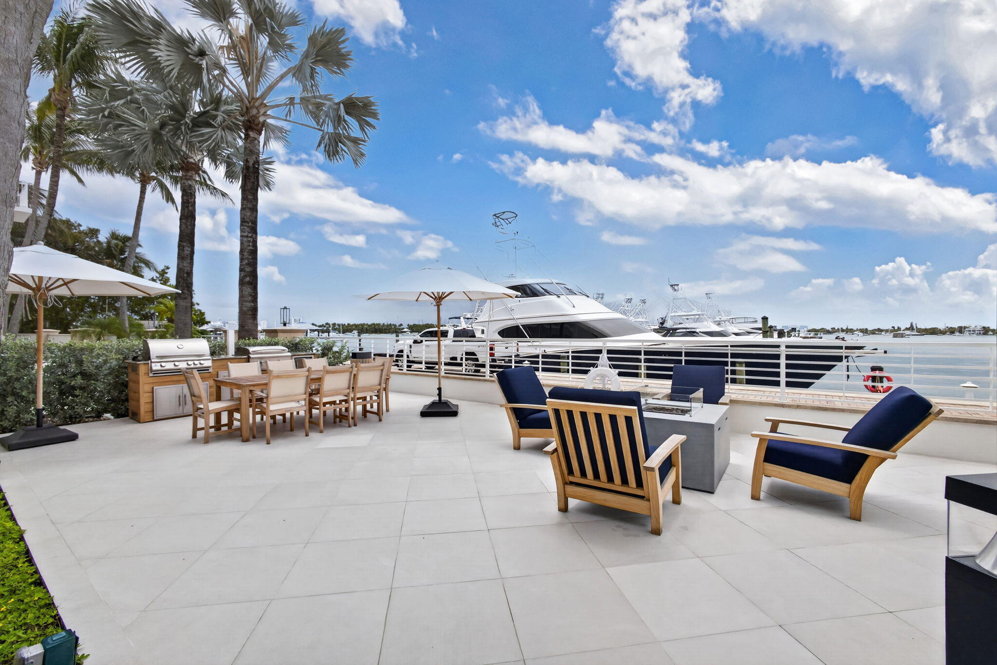 176 Lake #1-302, Palm Beach Shores FL 33404