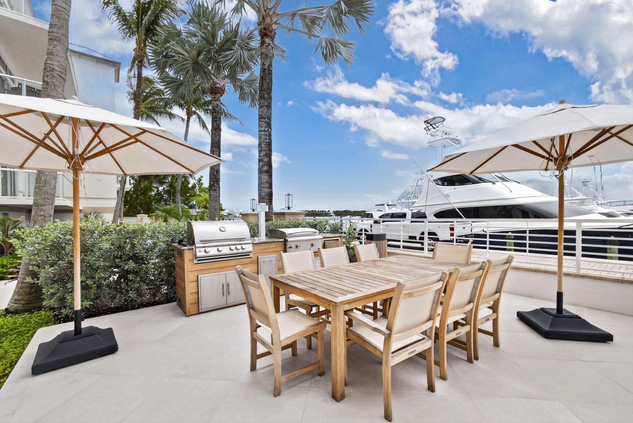 176 Lake #1-302, Palm Beach Shores FL 33404