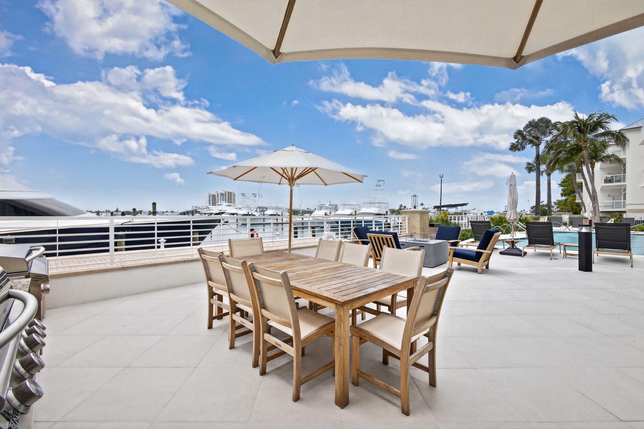 176 Lake #1-302, Palm Beach Shores FL 33404