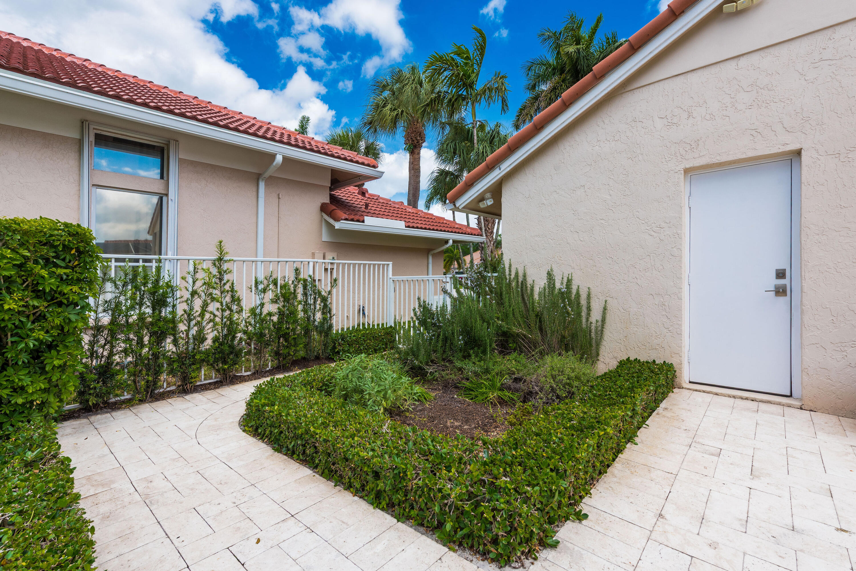 10535 Maple Chase, Boca Raton FL 33498