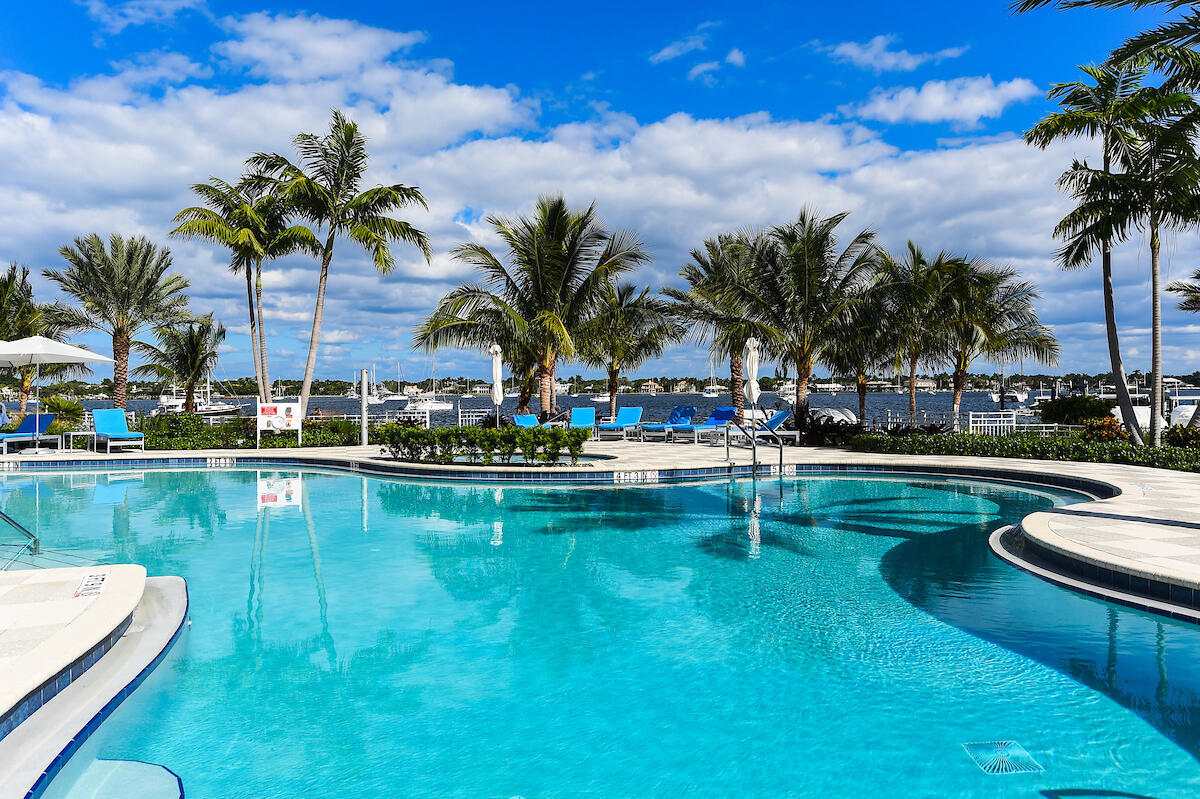 3 Water Club #401, North Palm Beach FL 33408