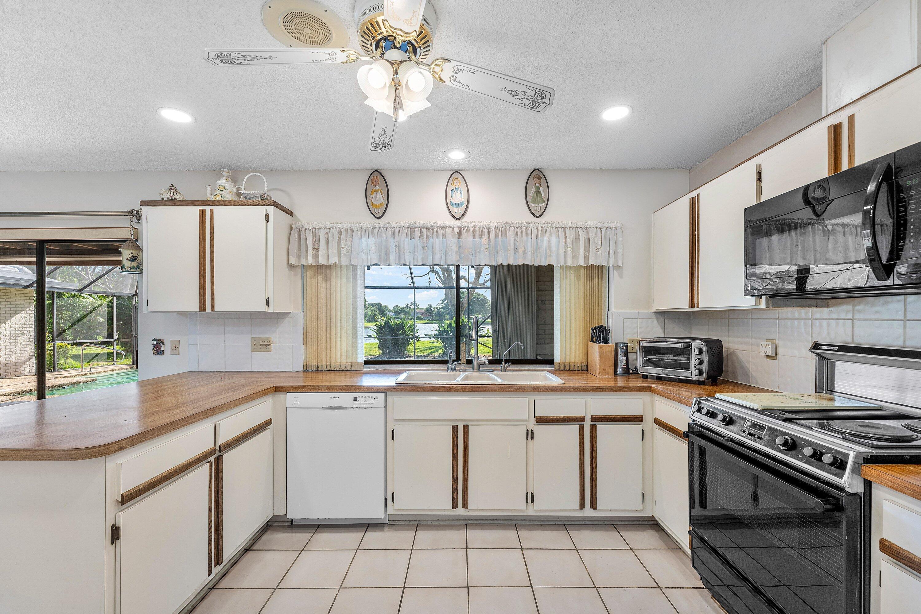 7290 Encina, Boca Raton FL 33433