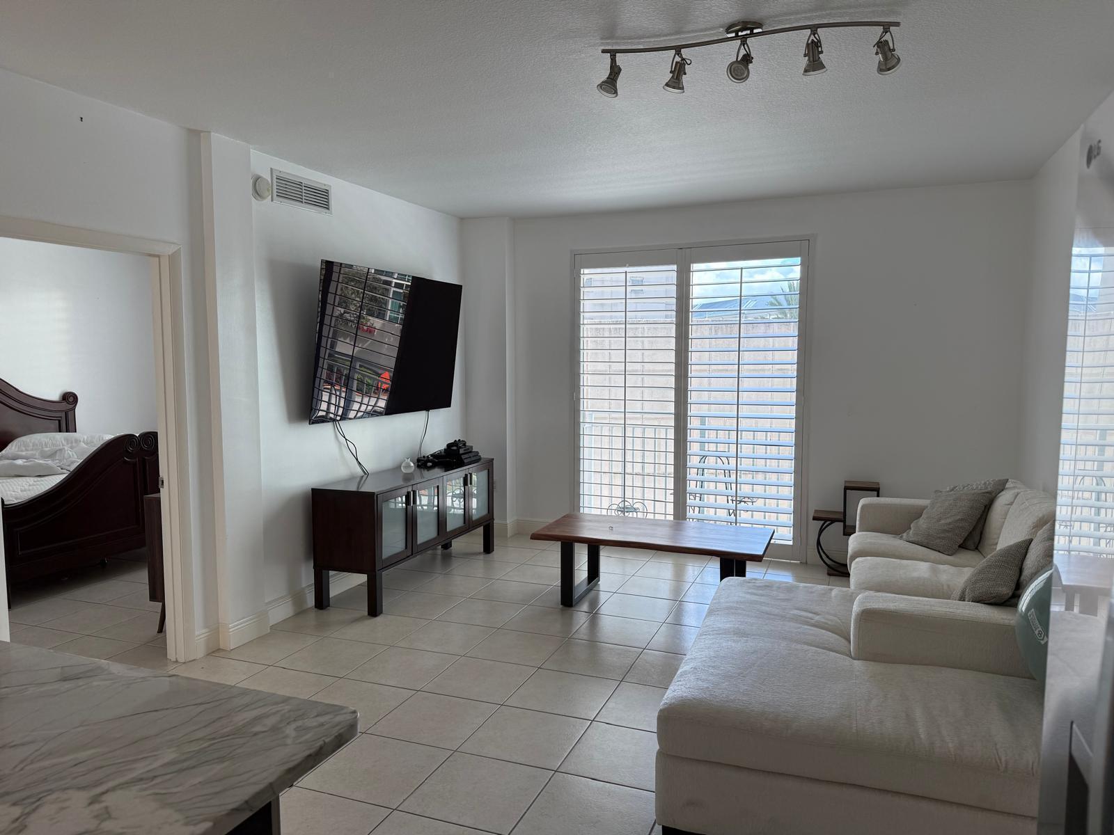 7275 SW 90th #G311, Miami FL 33156