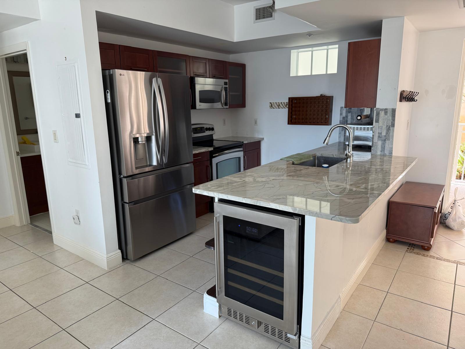 7275 SW 90th #G311, Miami FL 33156