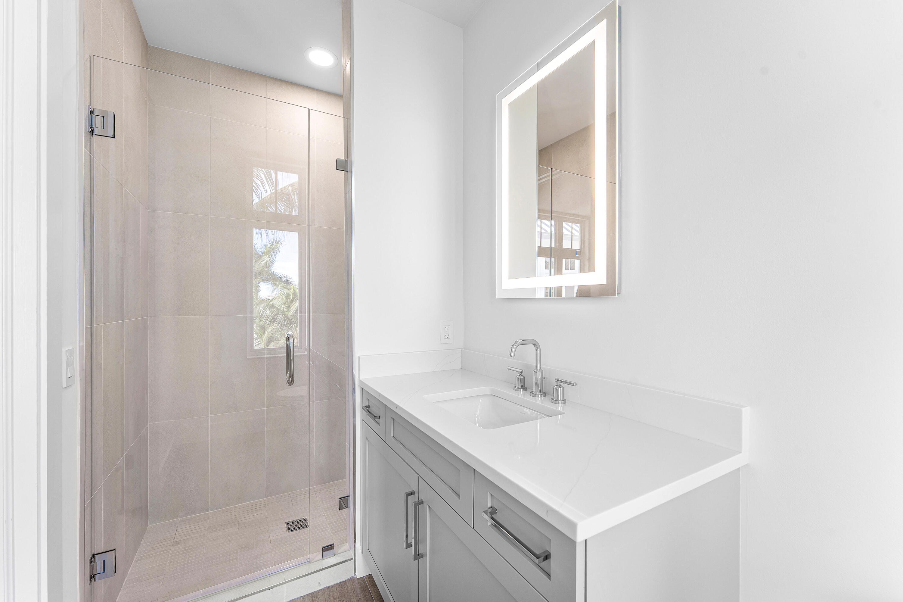180 Lake #2304, Palm Beach Shores FL 33404