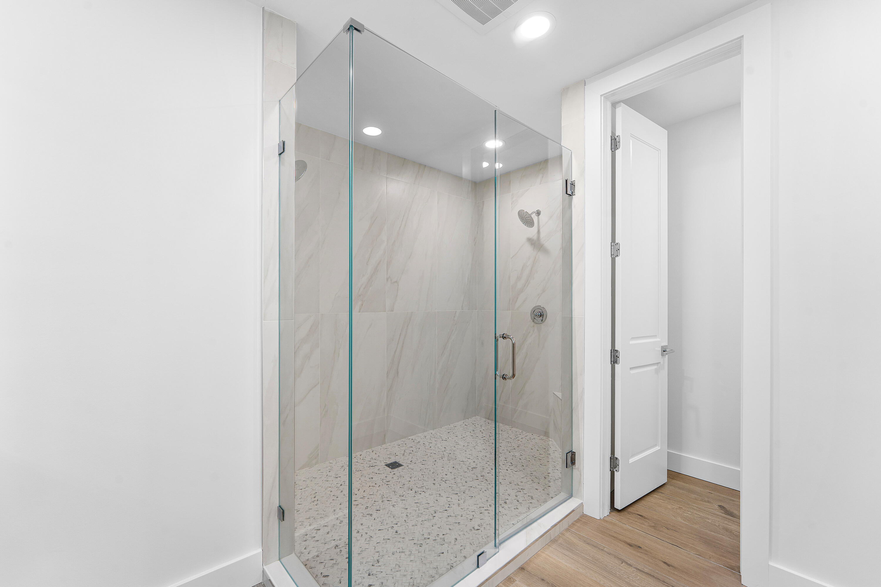 180 Lake #2304, Palm Beach Shores FL 33404