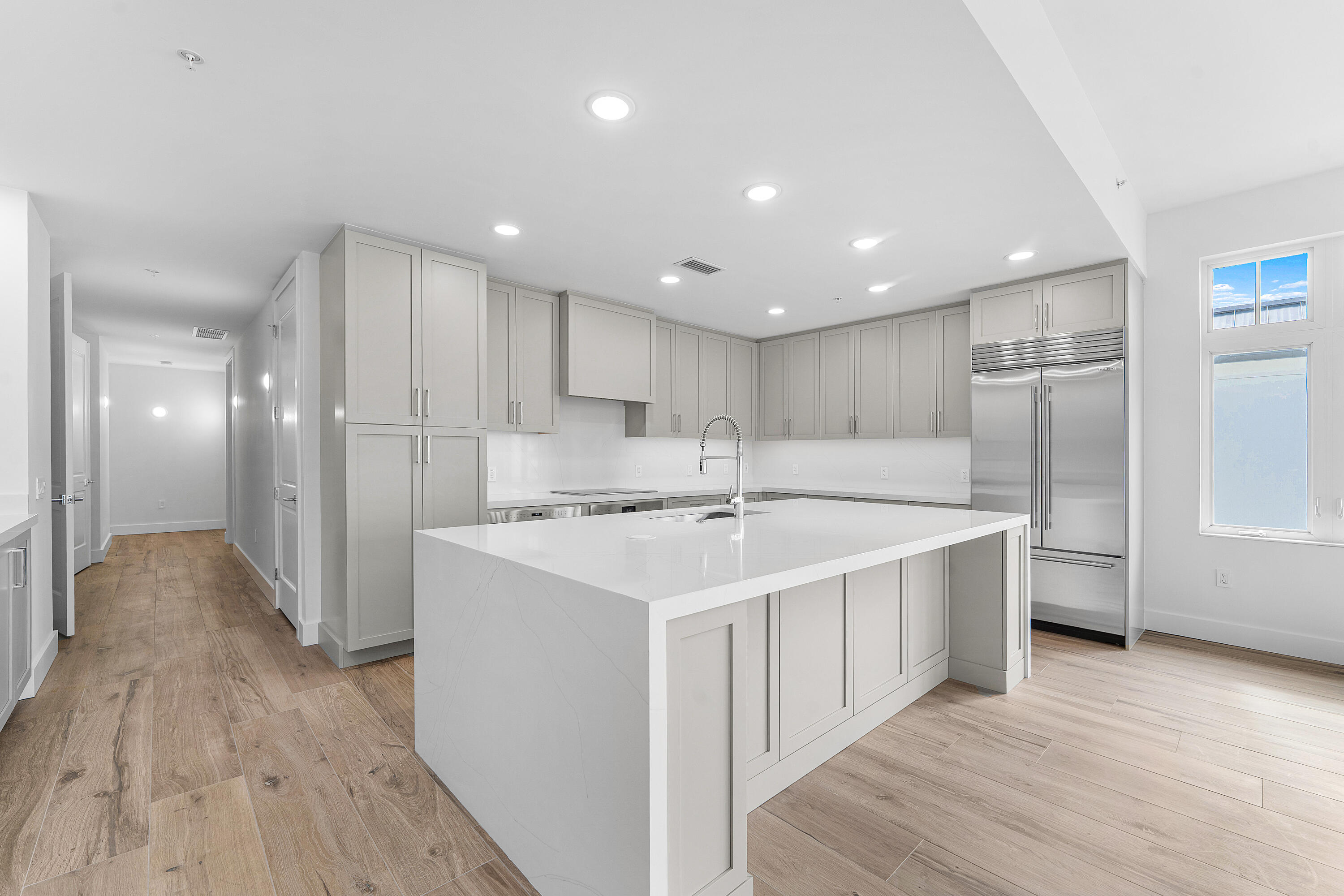 180 Lake #2304, Palm Beach Shores FL 33404