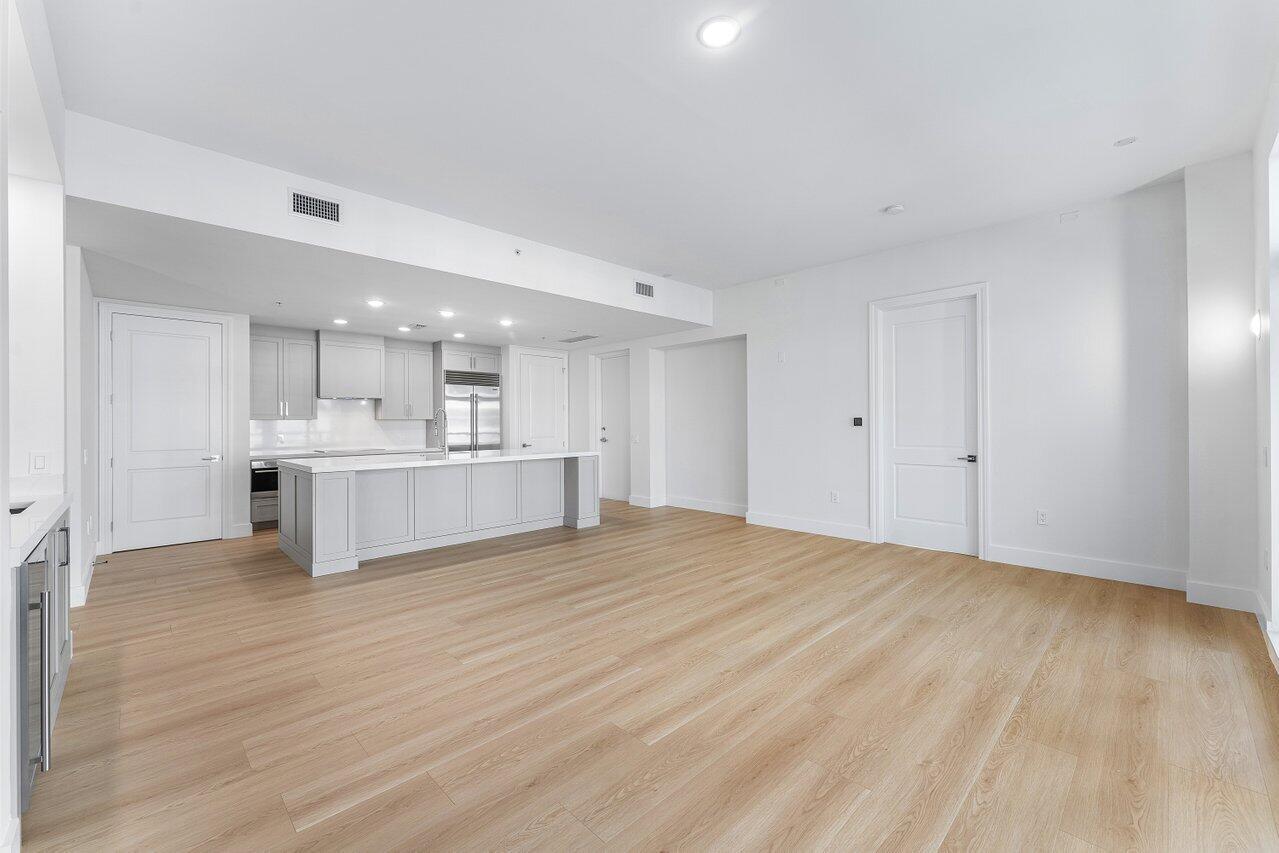 178 Lake #4102, Palm Beach Shores FL 33404