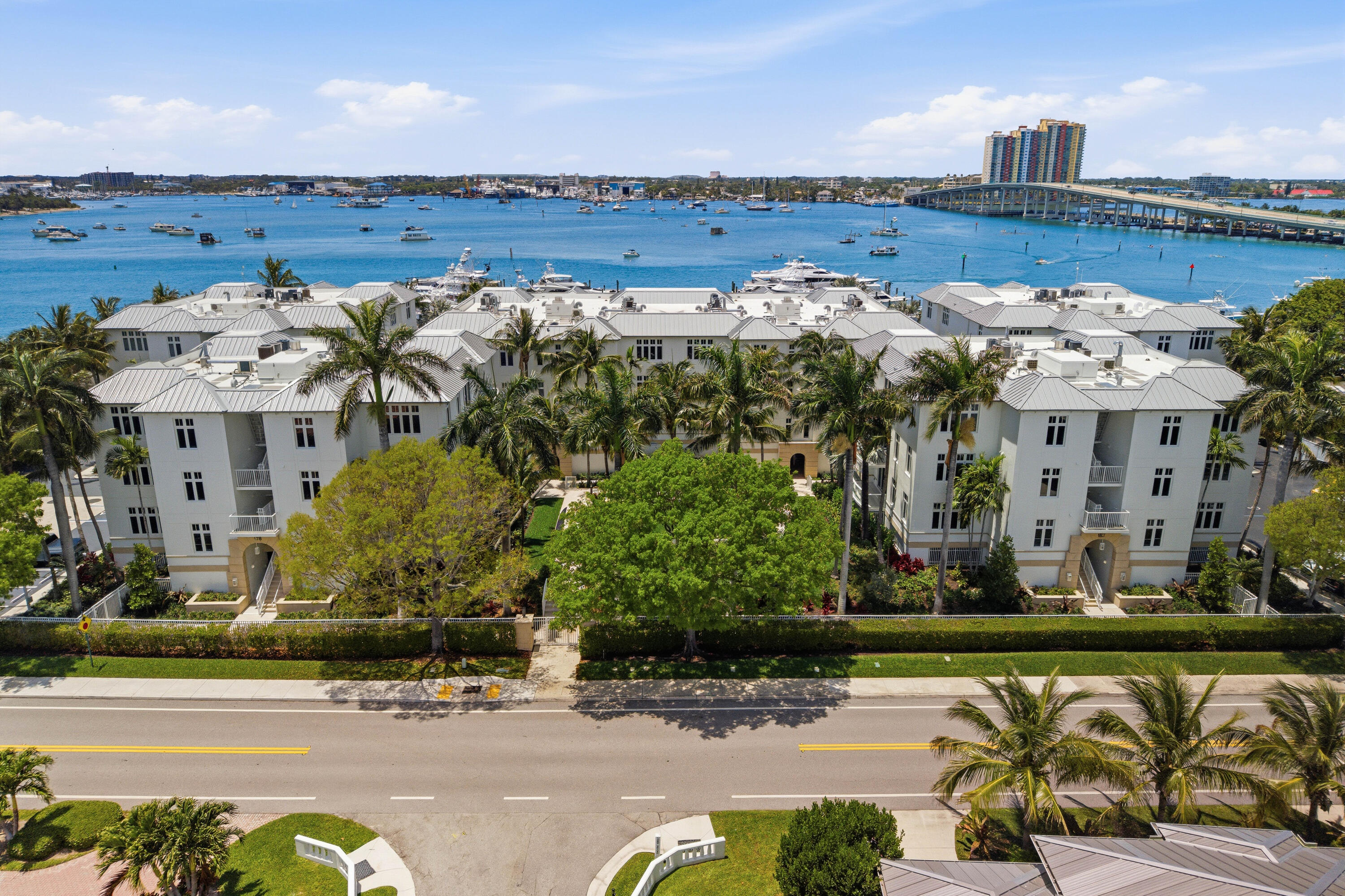 178 Lake #4102, Palm Beach Shores FL 33404