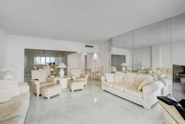 100 Worth #7, Palm Beach FL 33480