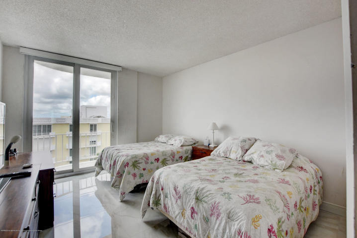 100 Worth #7, Palm Beach FL 33480