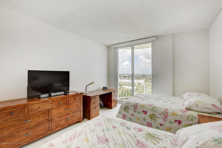 100 Worth #7, Palm Beach FL 33480