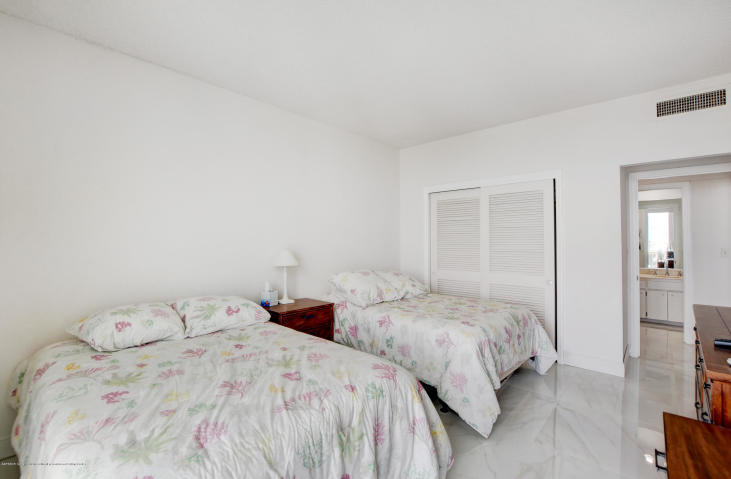 100 Worth #7, Palm Beach FL 33480