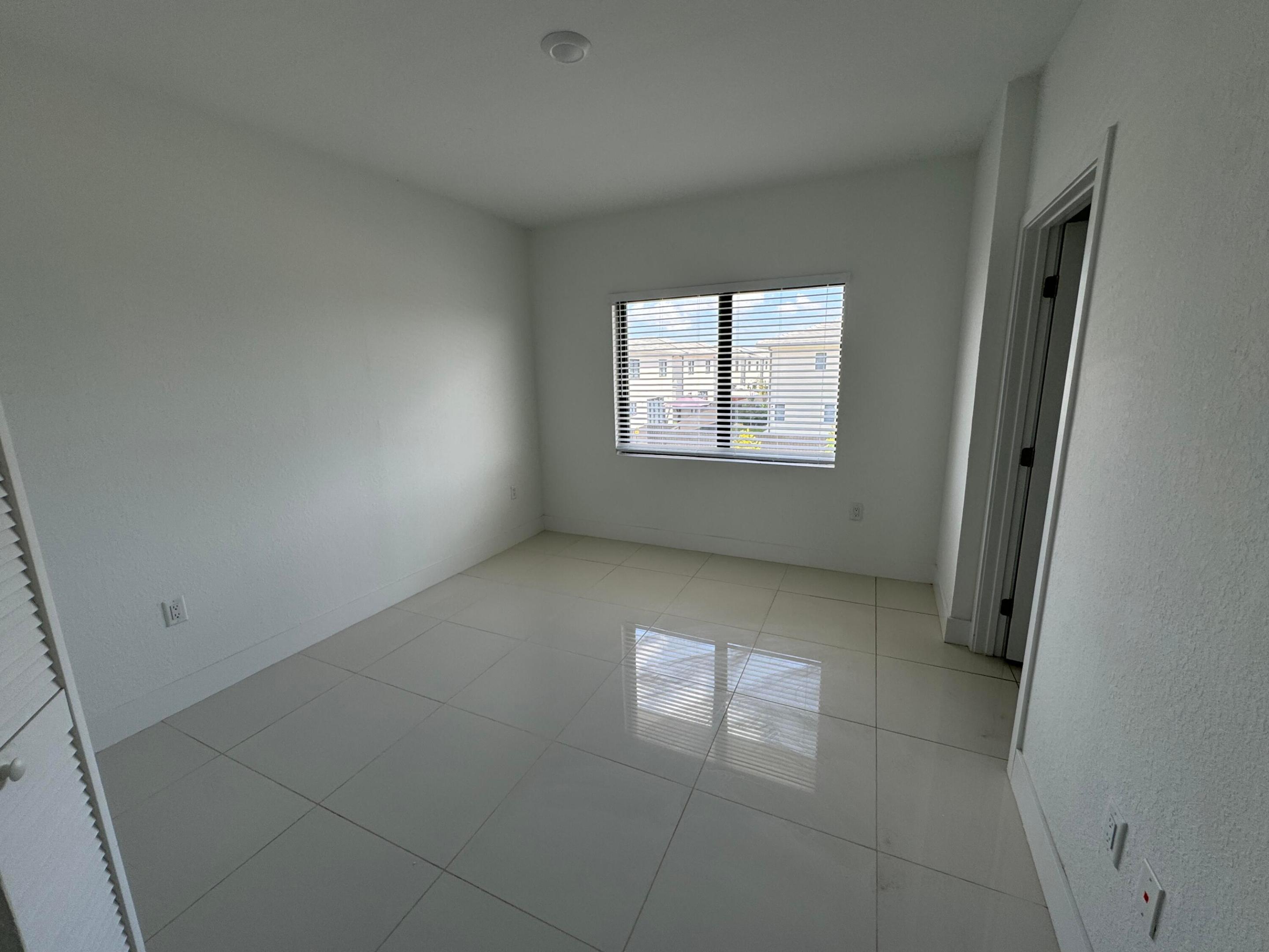 205 NW 12th, Florida City FL 33034