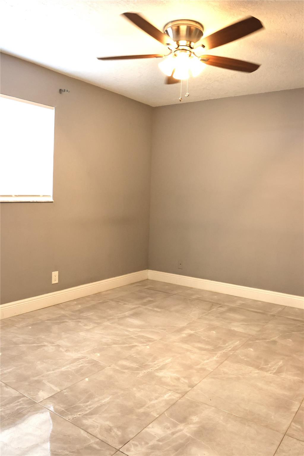 8205 NW 61st #B202, Tamarac FL 33321