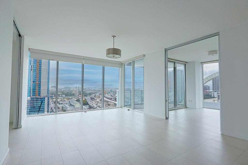 1040 Biscayne #1406, Miami FL 33132