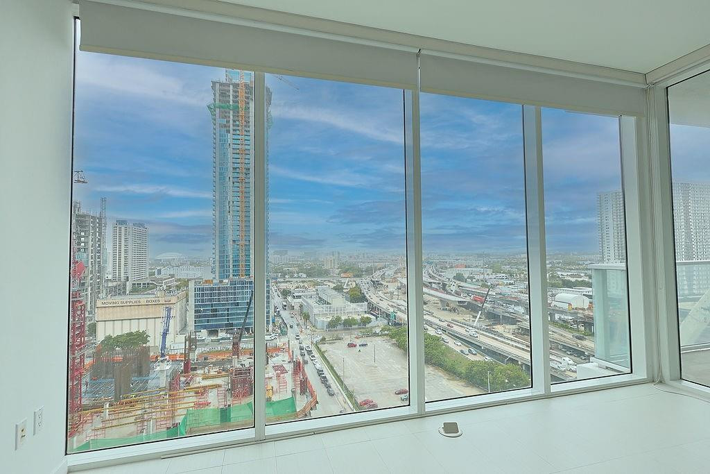 1040 Biscayne #1406, Miami FL 33132