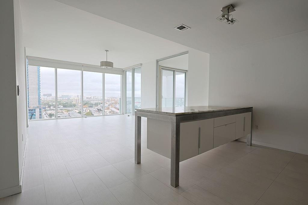 1040 Biscayne #1406, Miami FL 33132