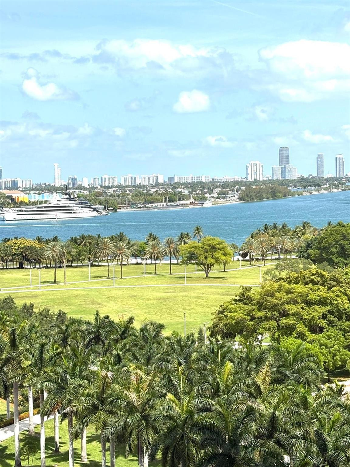 1040 Biscayne #1406, Miami FL 33132