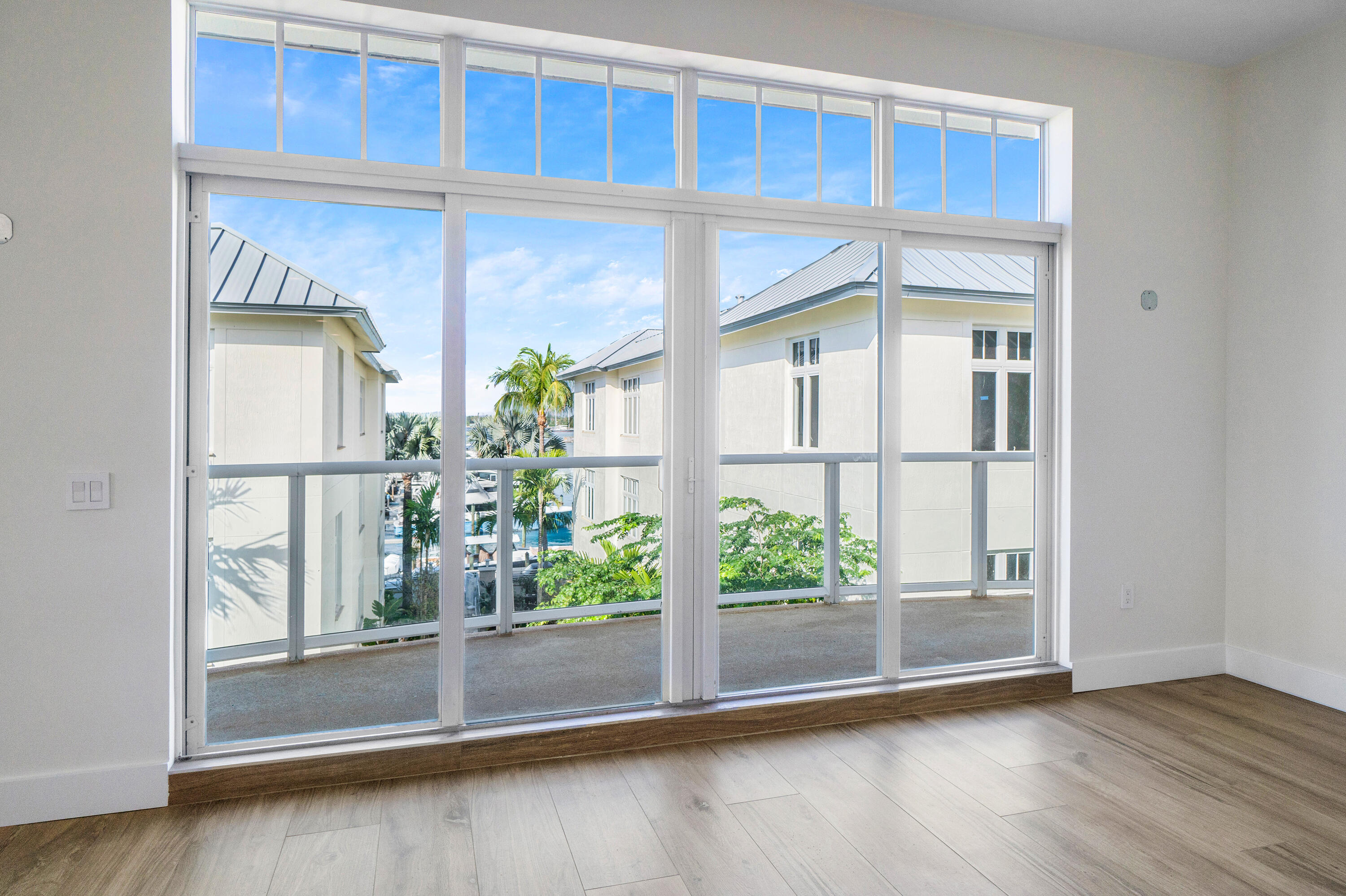 184 Lake #5302, Palm Beach Shores FL 33404