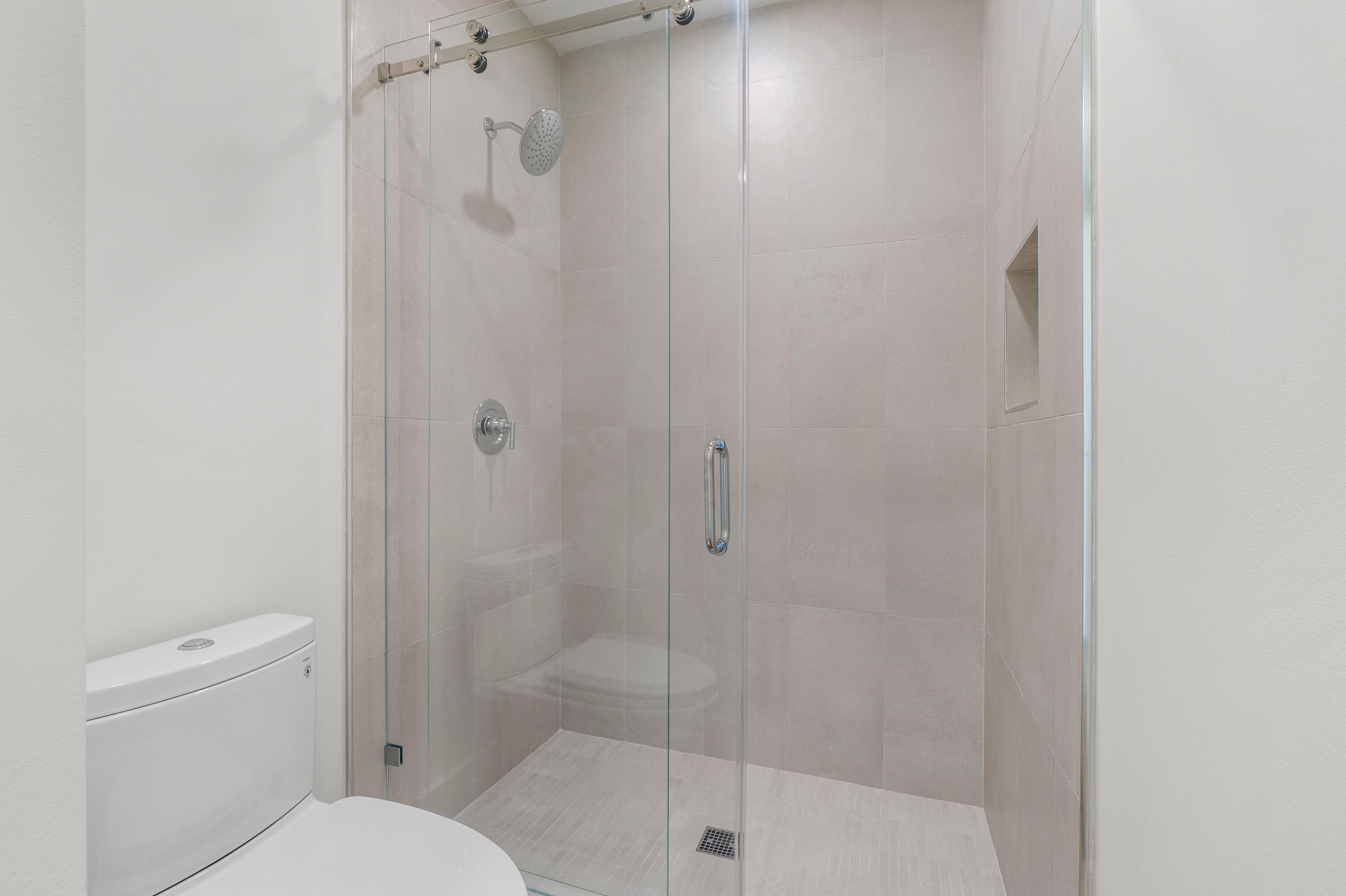 184 Lake #5302, Palm Beach Shores FL 33404
