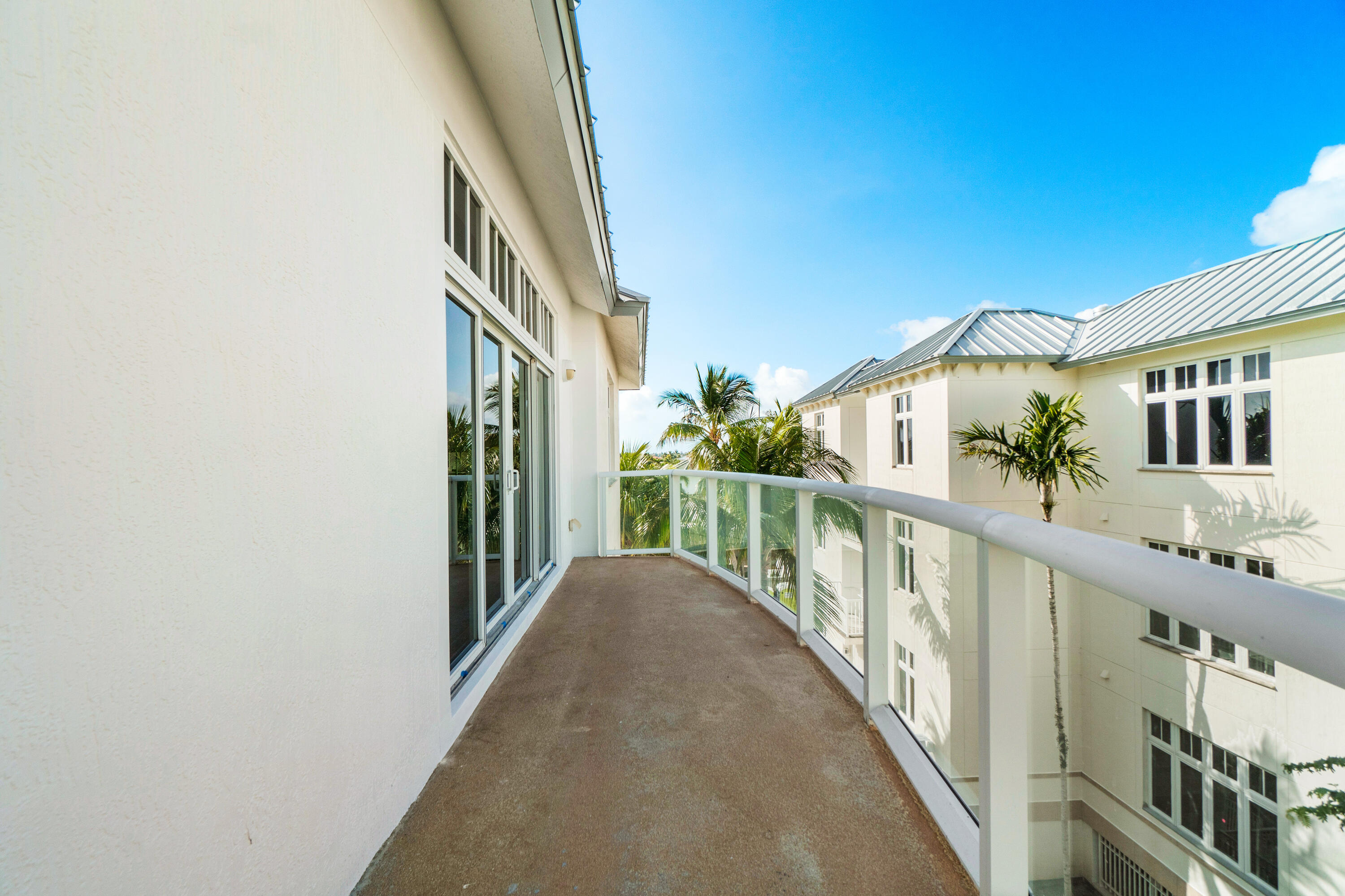 184 Lake #5302, Palm Beach Shores FL 33404