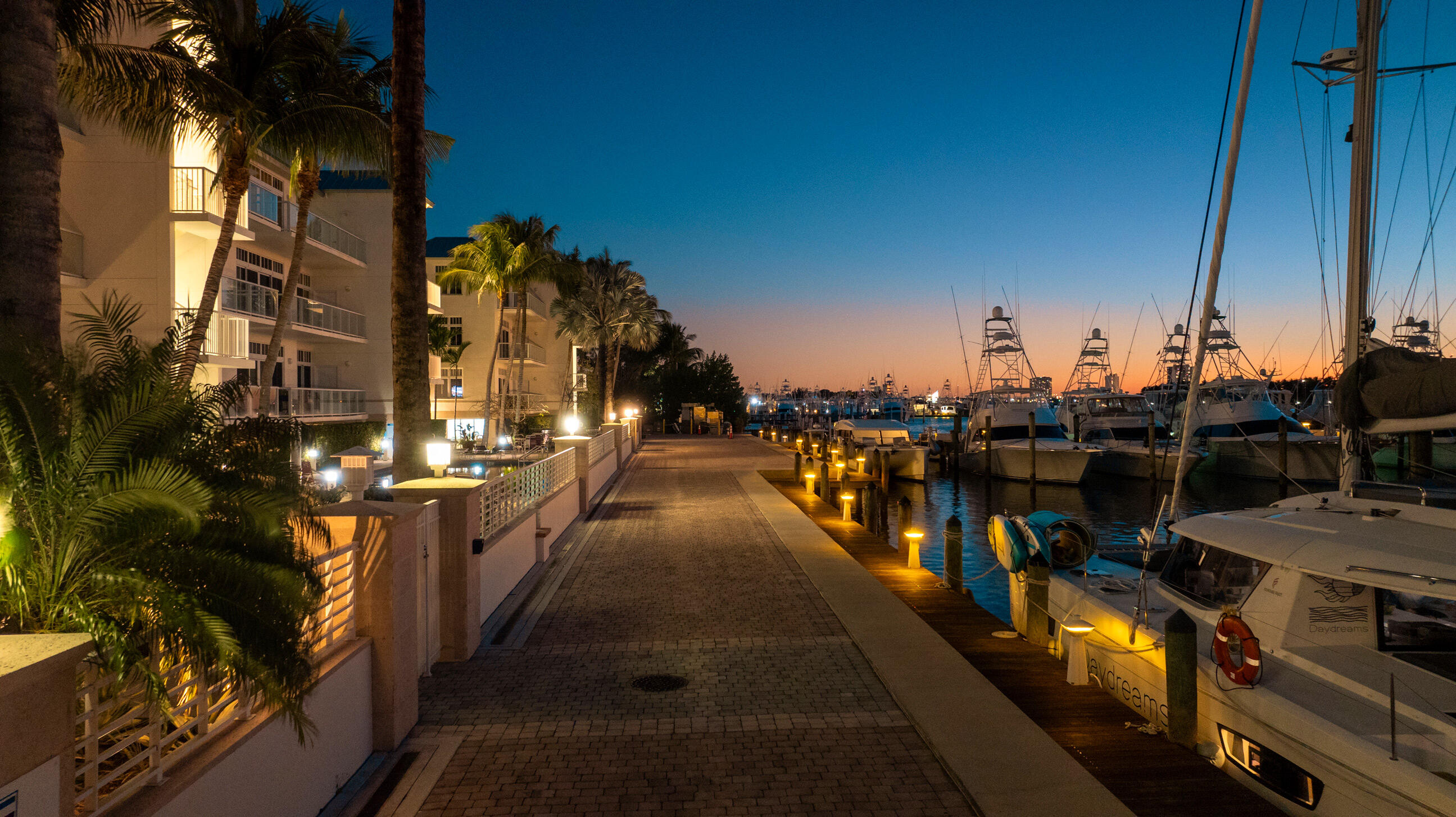 184 Lake #5302, Palm Beach Shores FL 33404