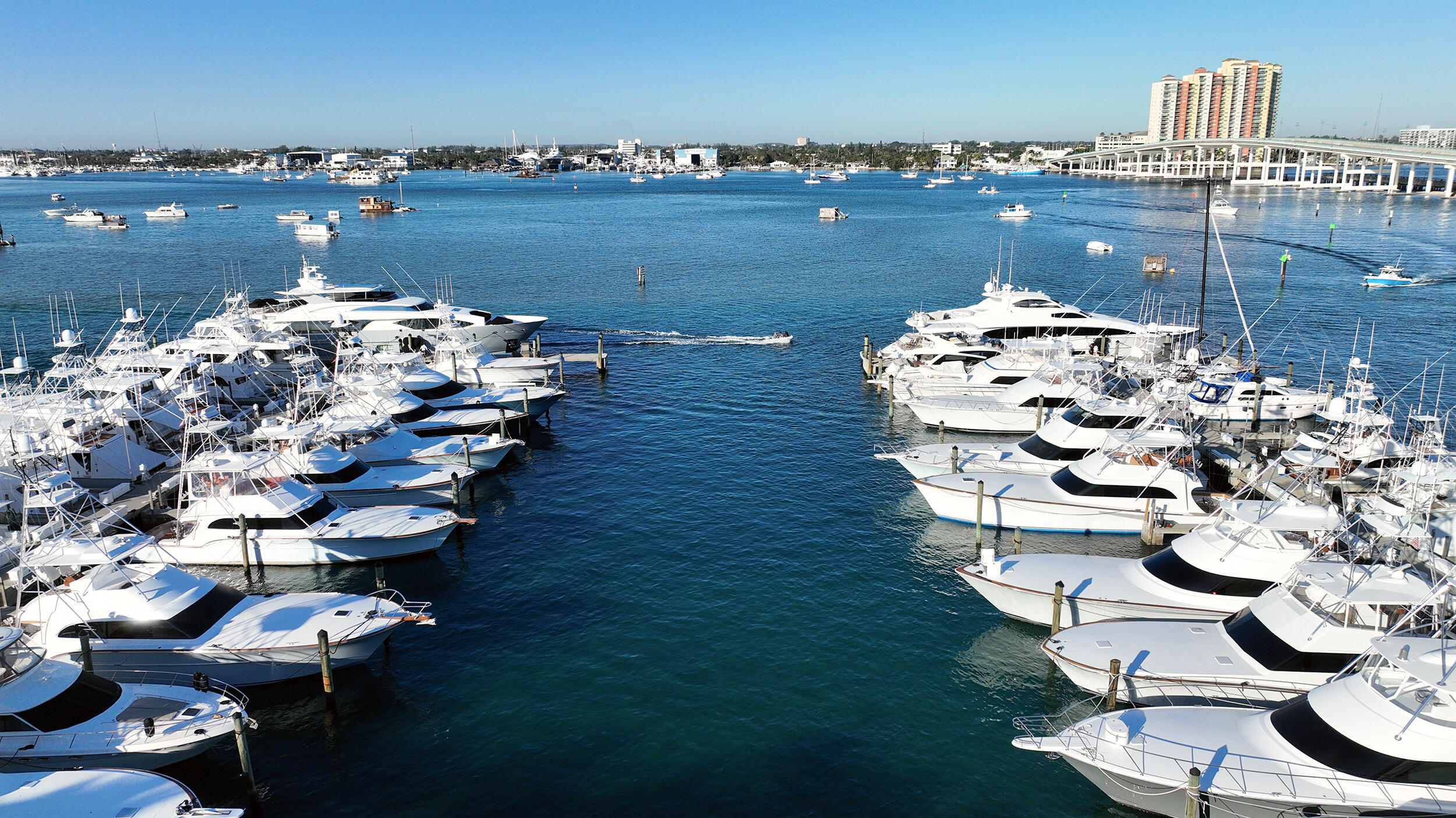 184 Lake #3101, Palm Beach Shores FL 33404