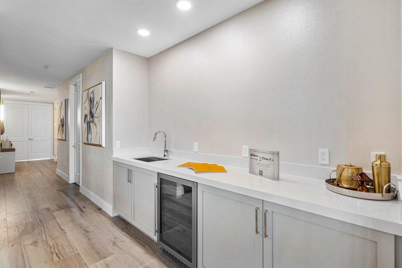 184 Lake #3101, Palm Beach Shores FL 33404