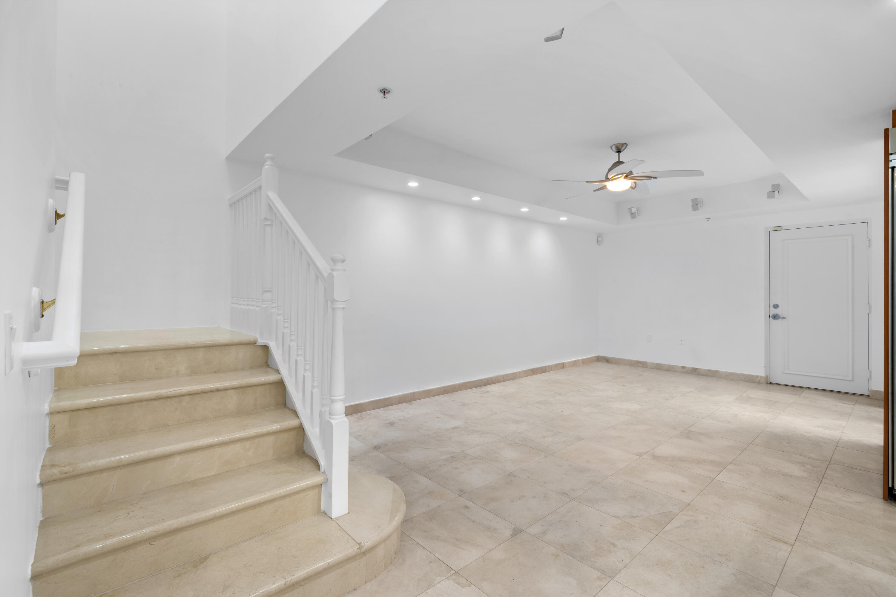 2051 SE 3rd #Th8, Deerfield Beach FL 33441