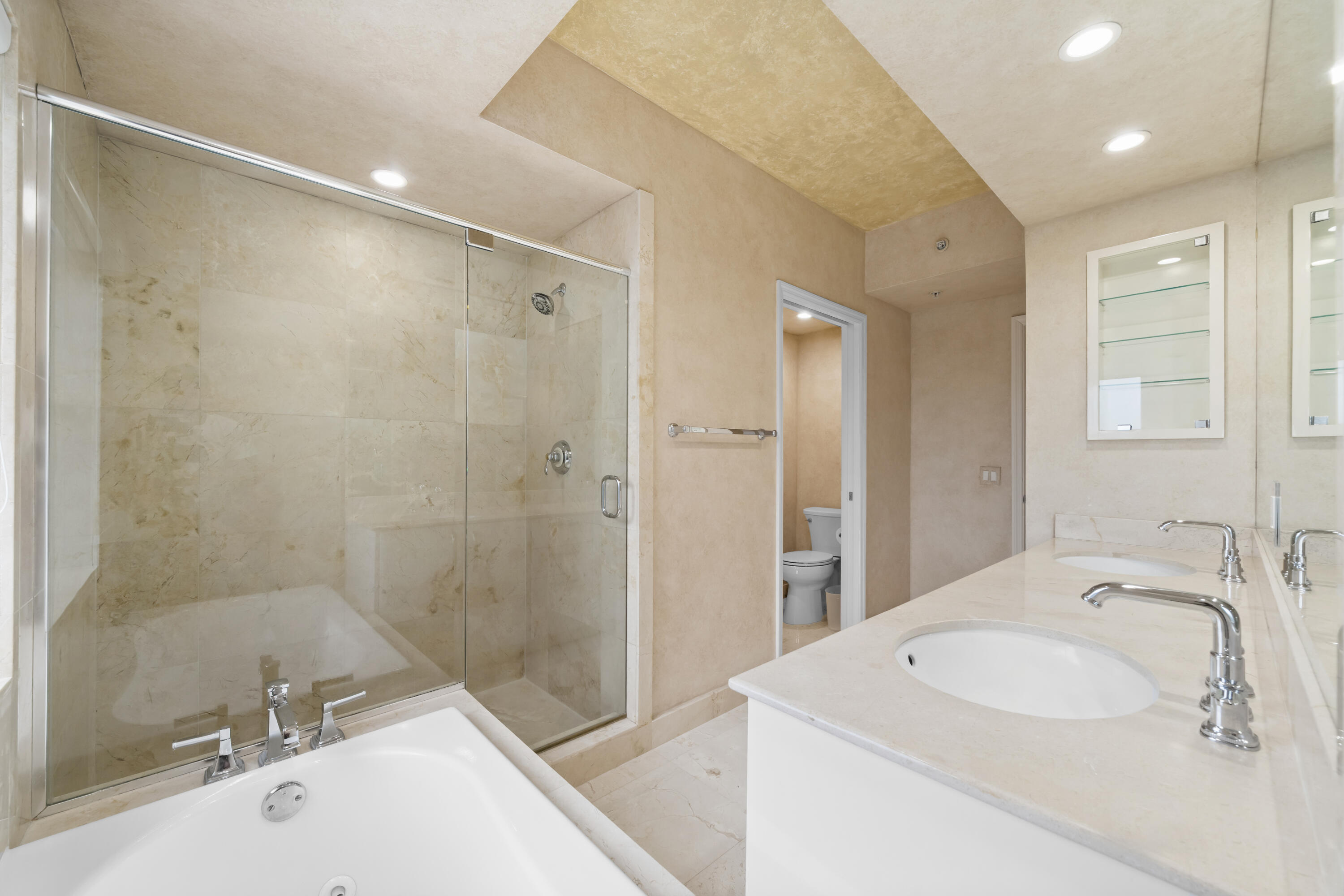 2051 SE 3rd #Th8, Deerfield Beach FL 33441